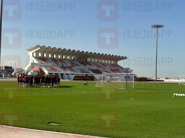 2-拉斯海玛一线队的主场场地供中国队日常训练使用.jpg