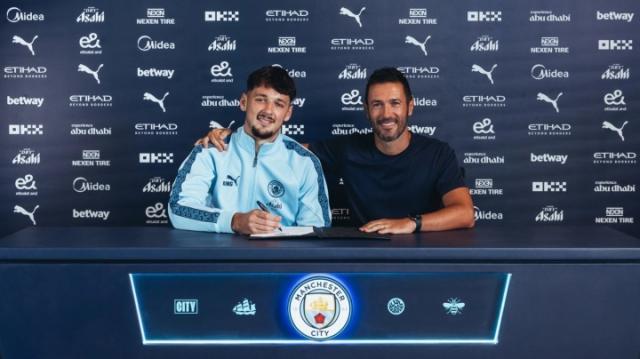 1753831438955067421.jpg 特拉福德.jpg